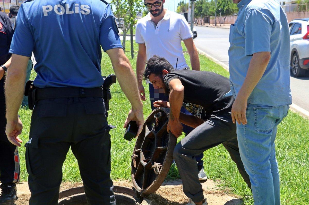 Antalya'da kanalizasyonda hırsızlık şüphelisi arandı