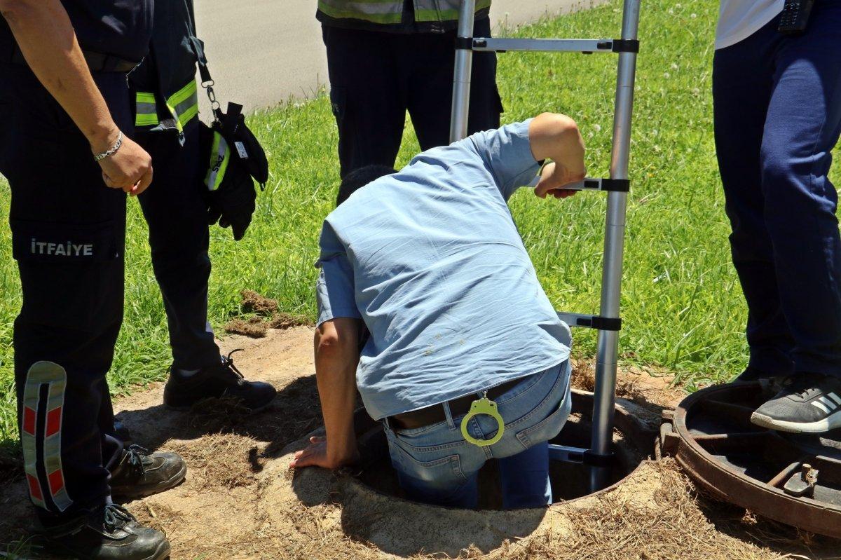 Antalya'da kanalizasyonda hırsızlık şüphelisi arandı