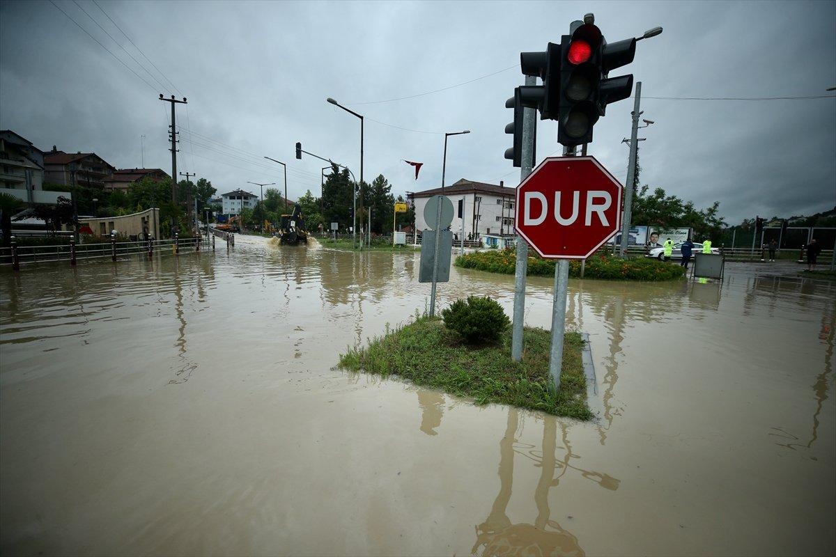Kastamonu ve Bartın’da sağanak yağış sonrası ortaya çıkan görüntüler