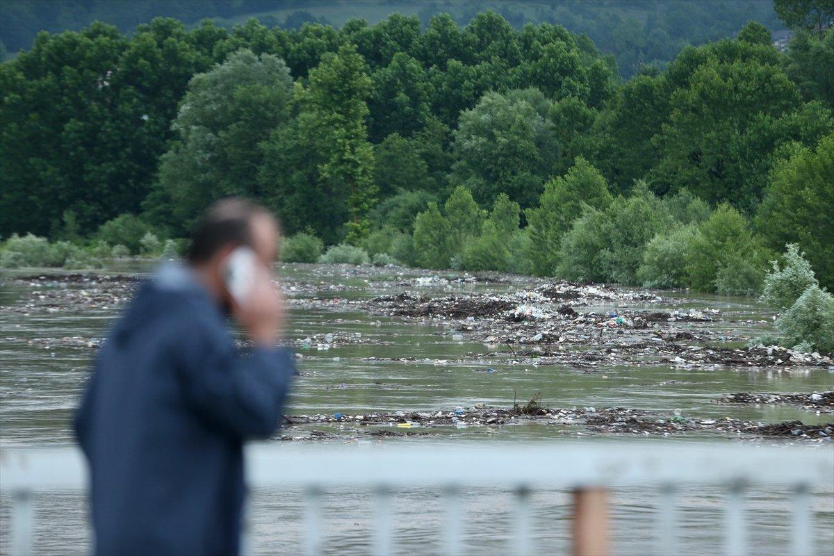 Ulaştırma ve Altyapı Bakanlığı, sel bölgesindeki çalışmalarla ilgili bilgilendirdi