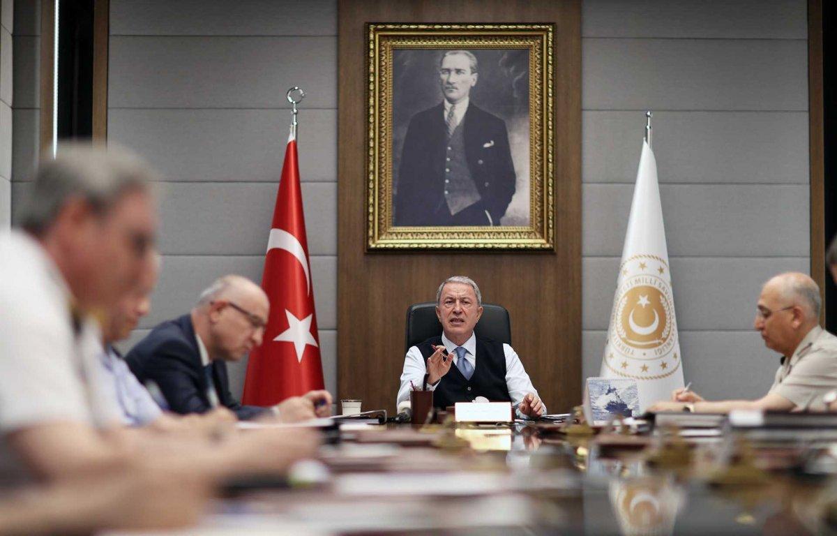 Hulusi Akar'dan İsveç ve Finlandiya'ya sert tepki