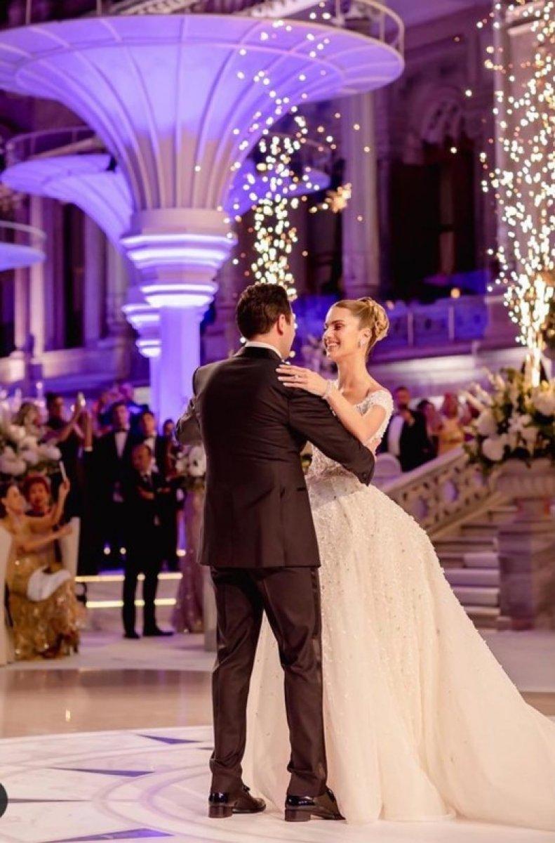 Nazlı Sabancı’nın gelinliği beğenildi