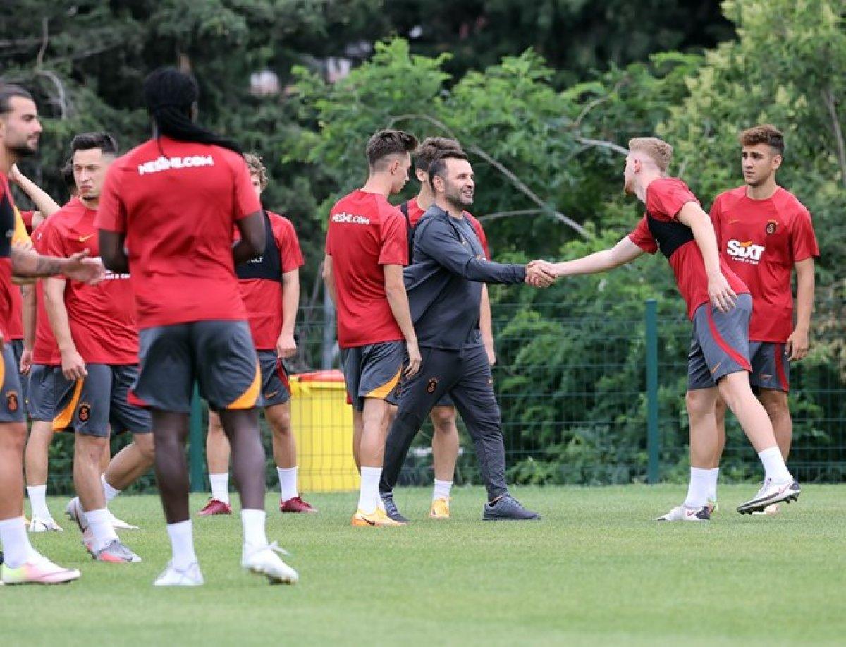 Okan Buruk'un Galatasaray'da ilk idmanı