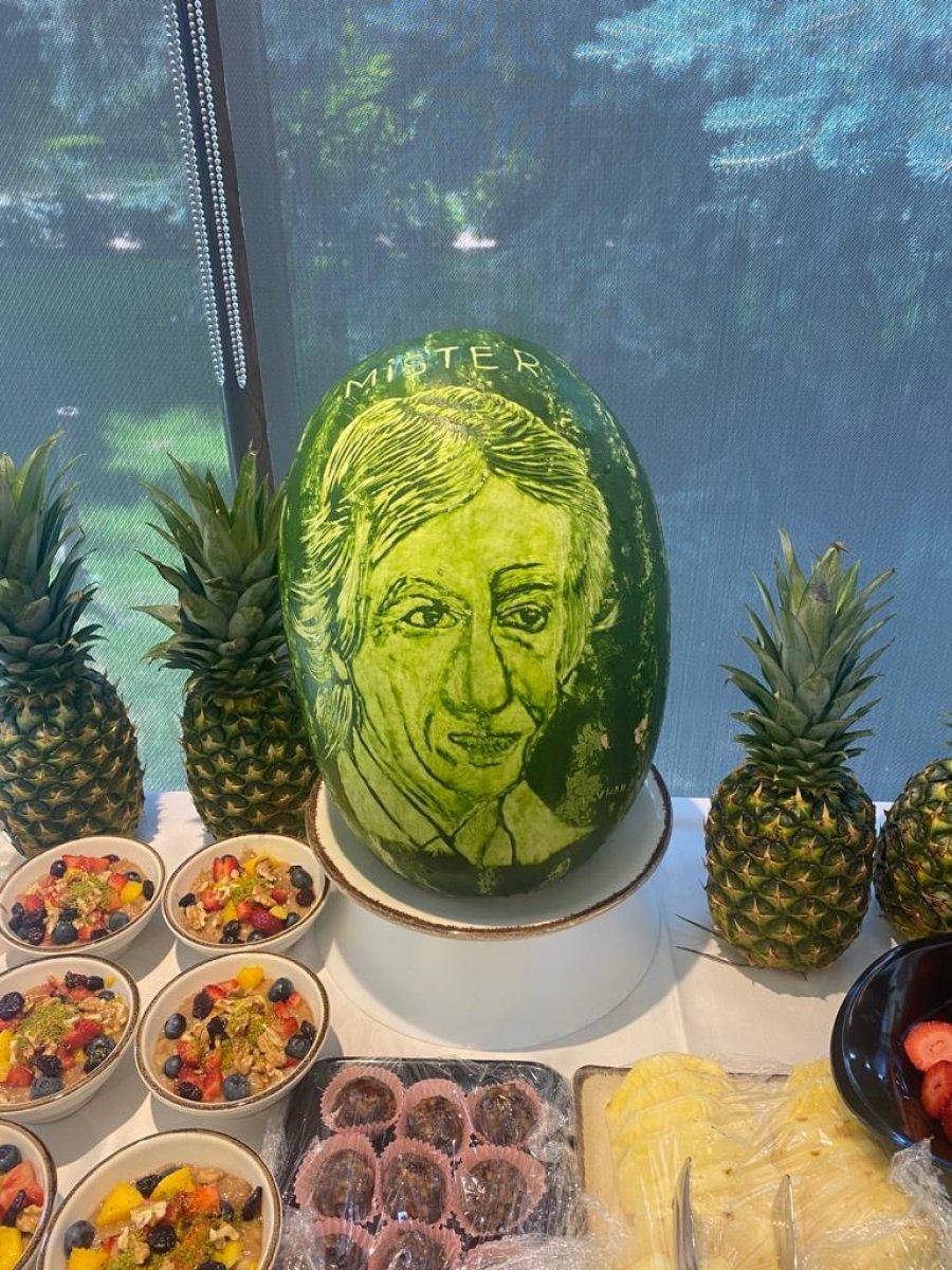 Karpuza Jorge Jesus resmedildi