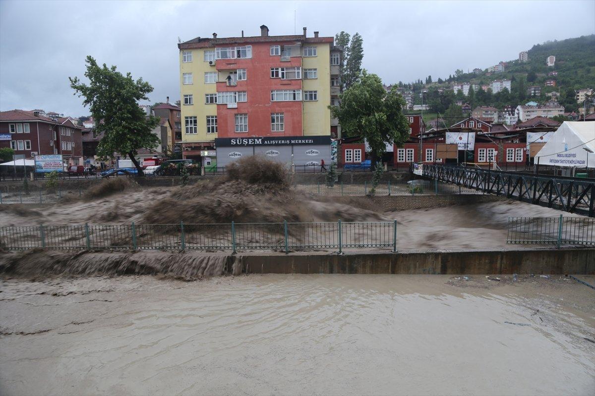 Kastamonu ve Bartın’da sağanak yağış sonrası ortaya çıkan görüntüler