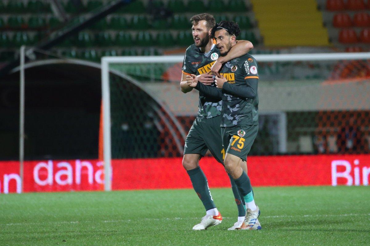 Beşiktaş, Tayfur Bingöl için takas düşünüyor