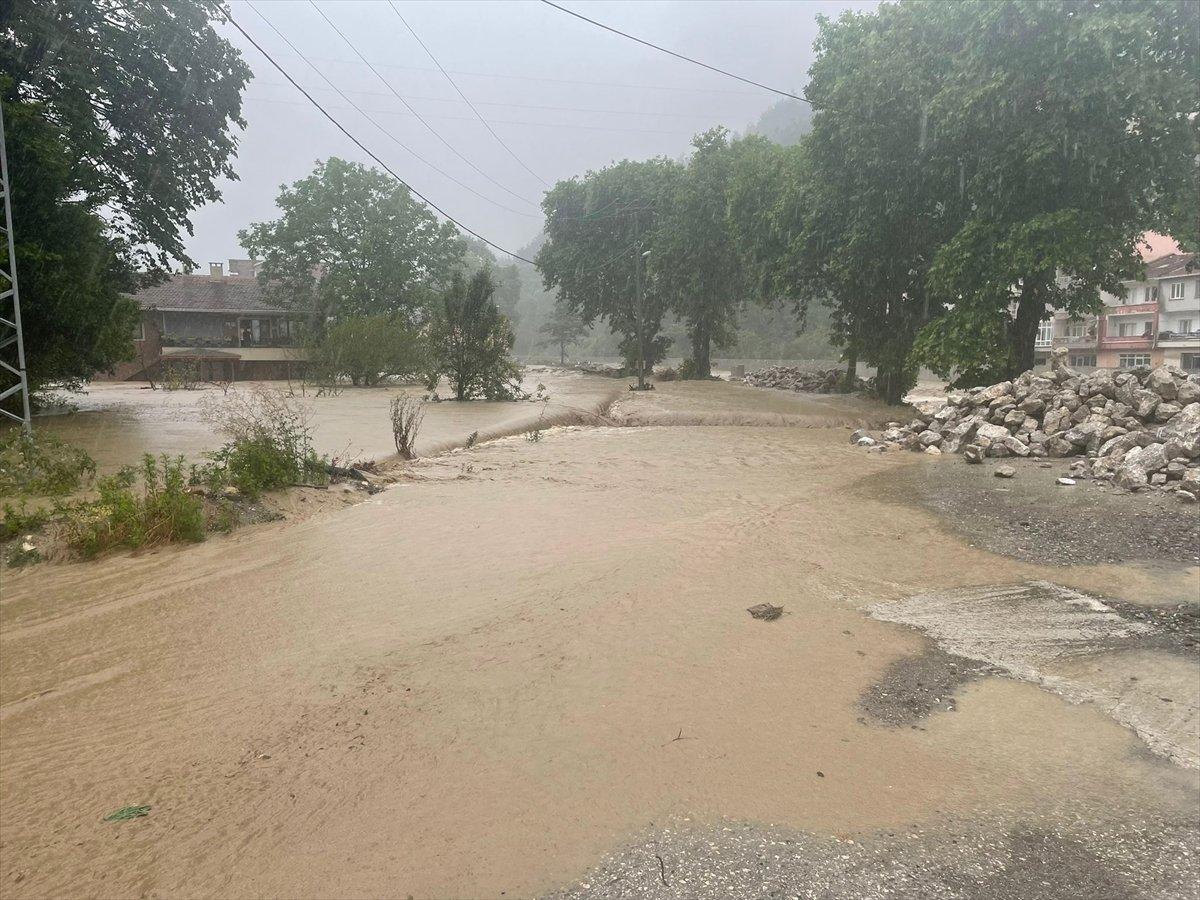 Kastamonu ve Bartın’da sağanak yağış sonrası ortaya çıkan görüntüler