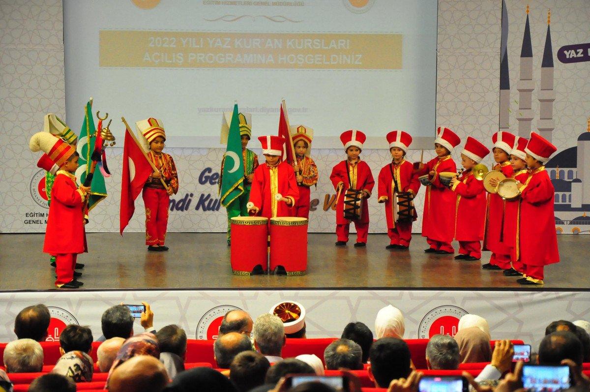 Ali Erbaş: Çocukları söz ve hareketlerinizle incitmeyin