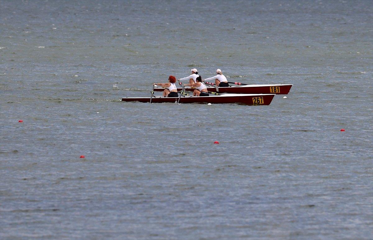 Ankara'da yıllar sonra kürek yarışı yapıldı