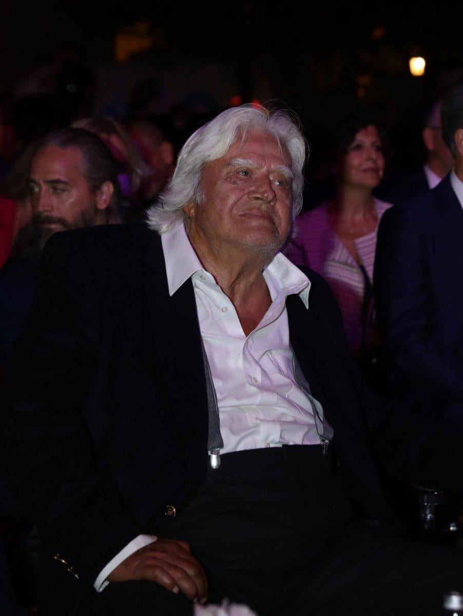 Cüneyt Arkın hayatını kaybetti