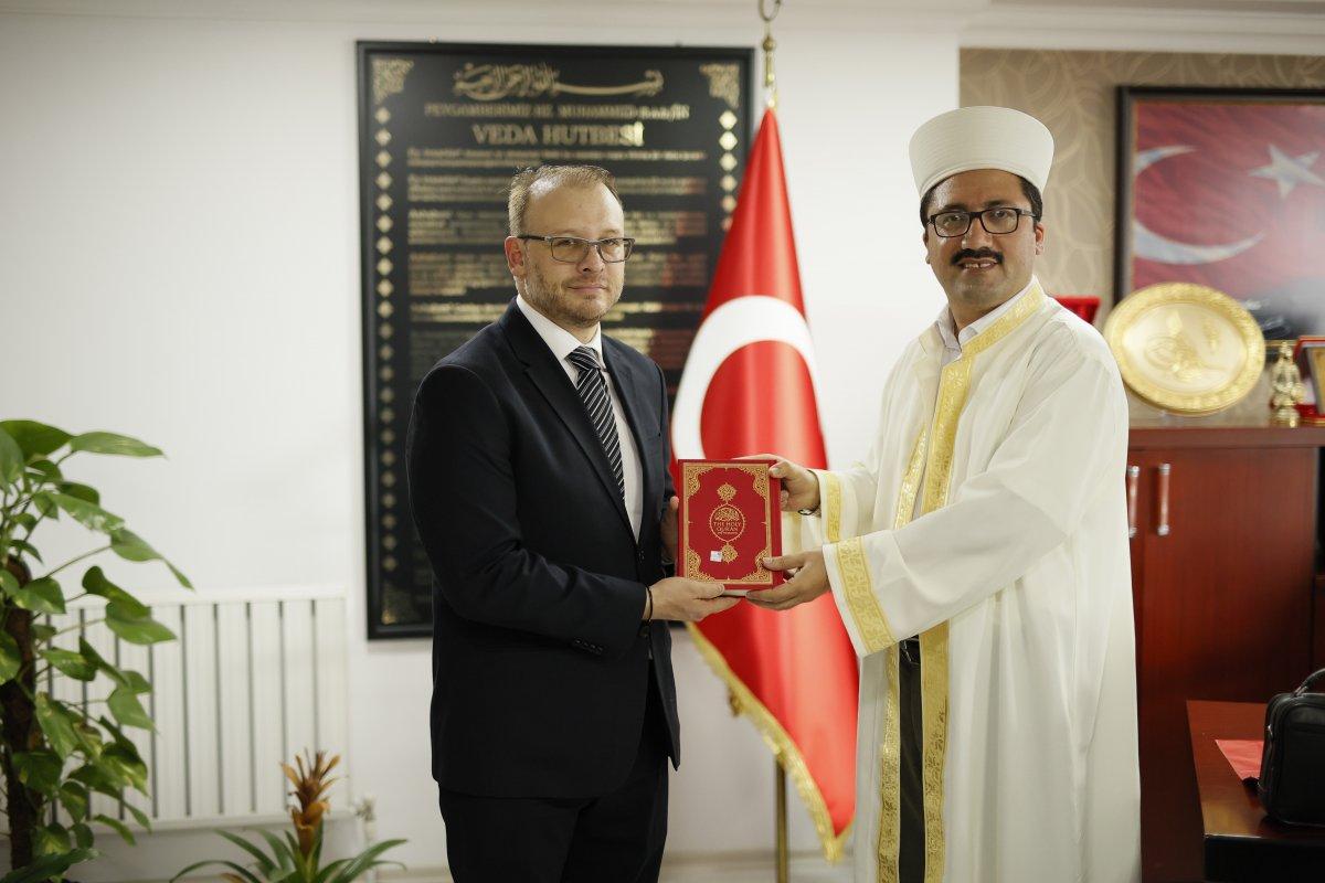 Meksikalı pilot İslam'ı seçti