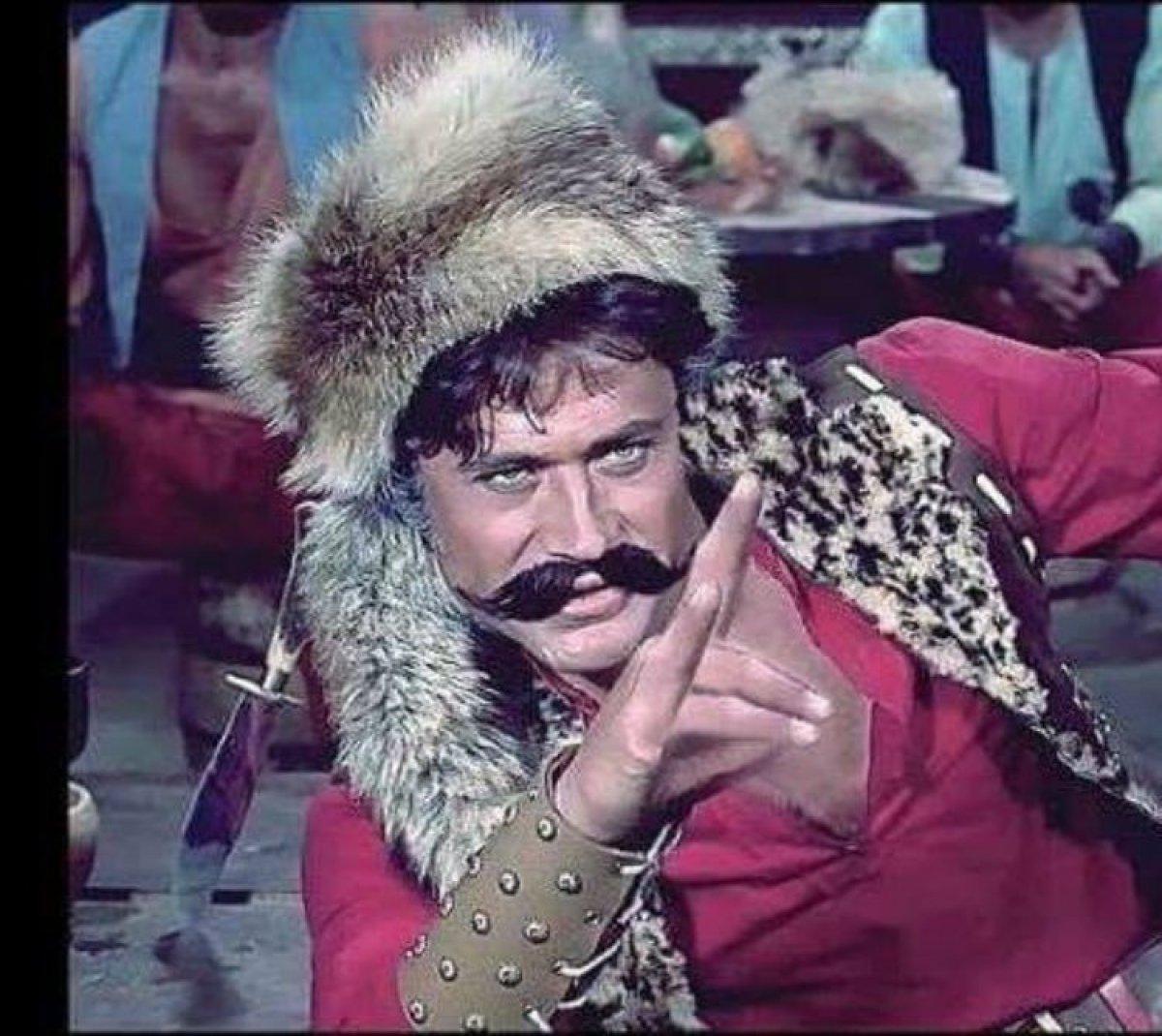 Cüneyt Arkın’ın kırmızı çizgileri