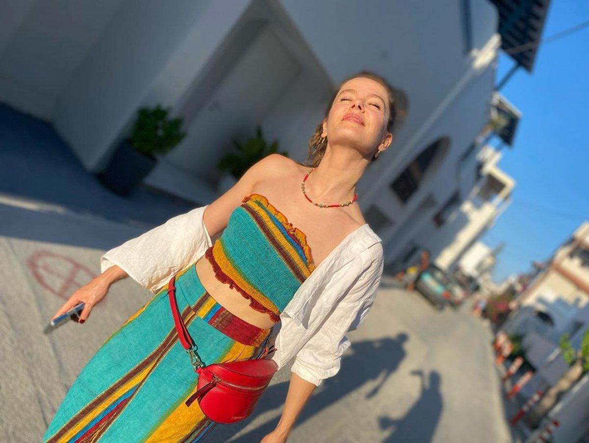 Burcu Biricik'in tatil pozları