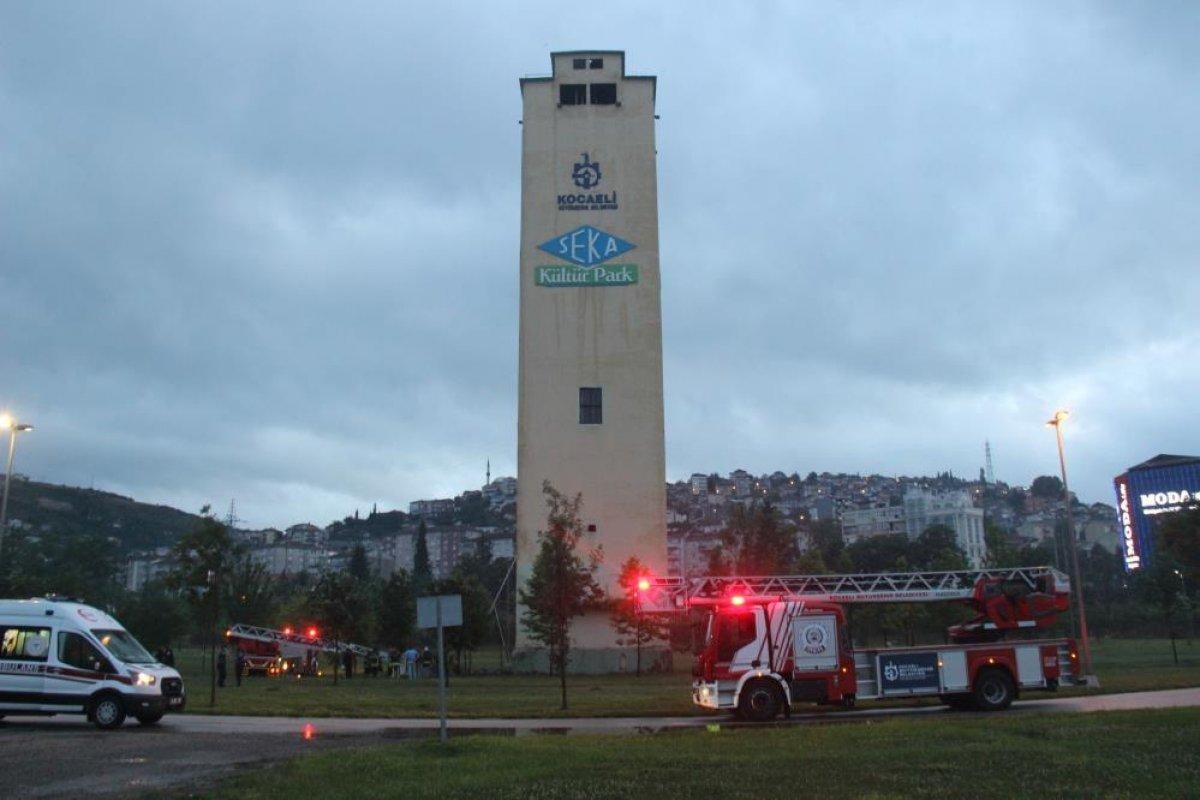 Kocaeli'de şaşırtan olay: 100 metrelik kuleye çıkıp mahsur kaldılar