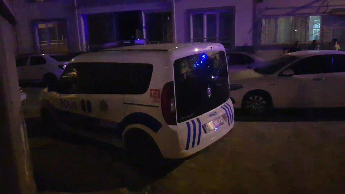 Balıkesir’de anne babasını darbeden şahsı, 14 yaşındaki kardeşi bıçakladı