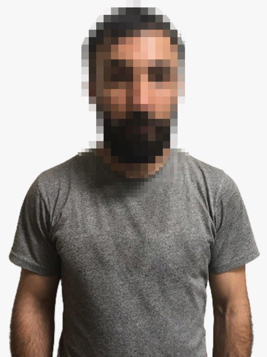 Şişli'de binaların diyafonlarını çalan hırsız kamerada