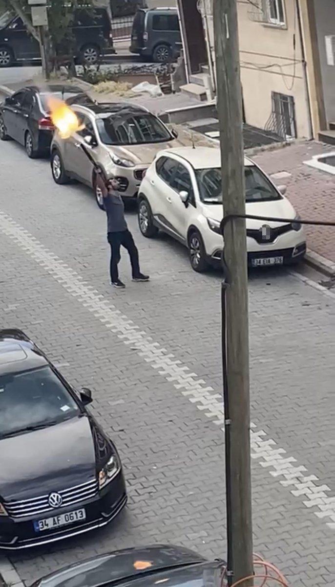 Esenyurt’ta, annesine küfredildi diye pompalıyla ateş açtı