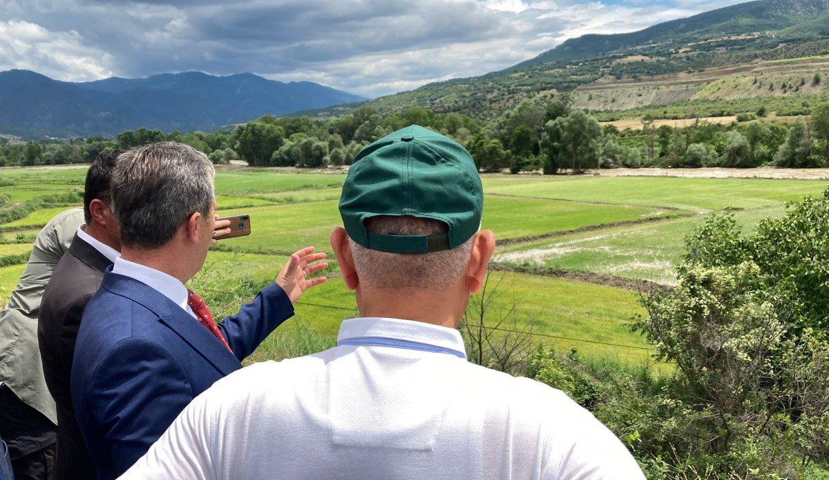 Vahit Kirişci, Kastamonu'da sel sonrası tarım arazilerini inceledi