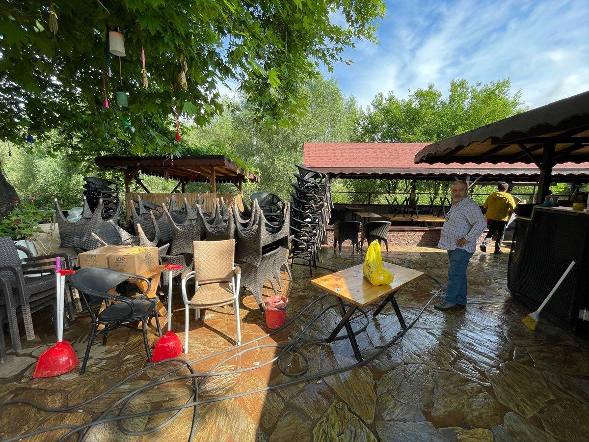 Bartın'da sel sonrası temizlik çalışmaları başladı