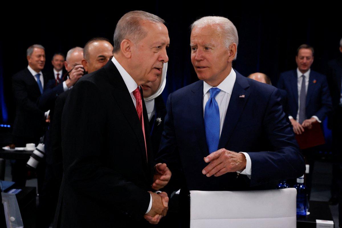 NATO Liderler Zirvesi'nden samimi kareler