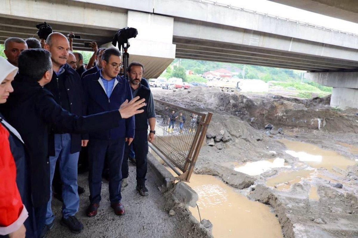 Süleyman Soylu, Düzce'deki sel bölgesine gitti