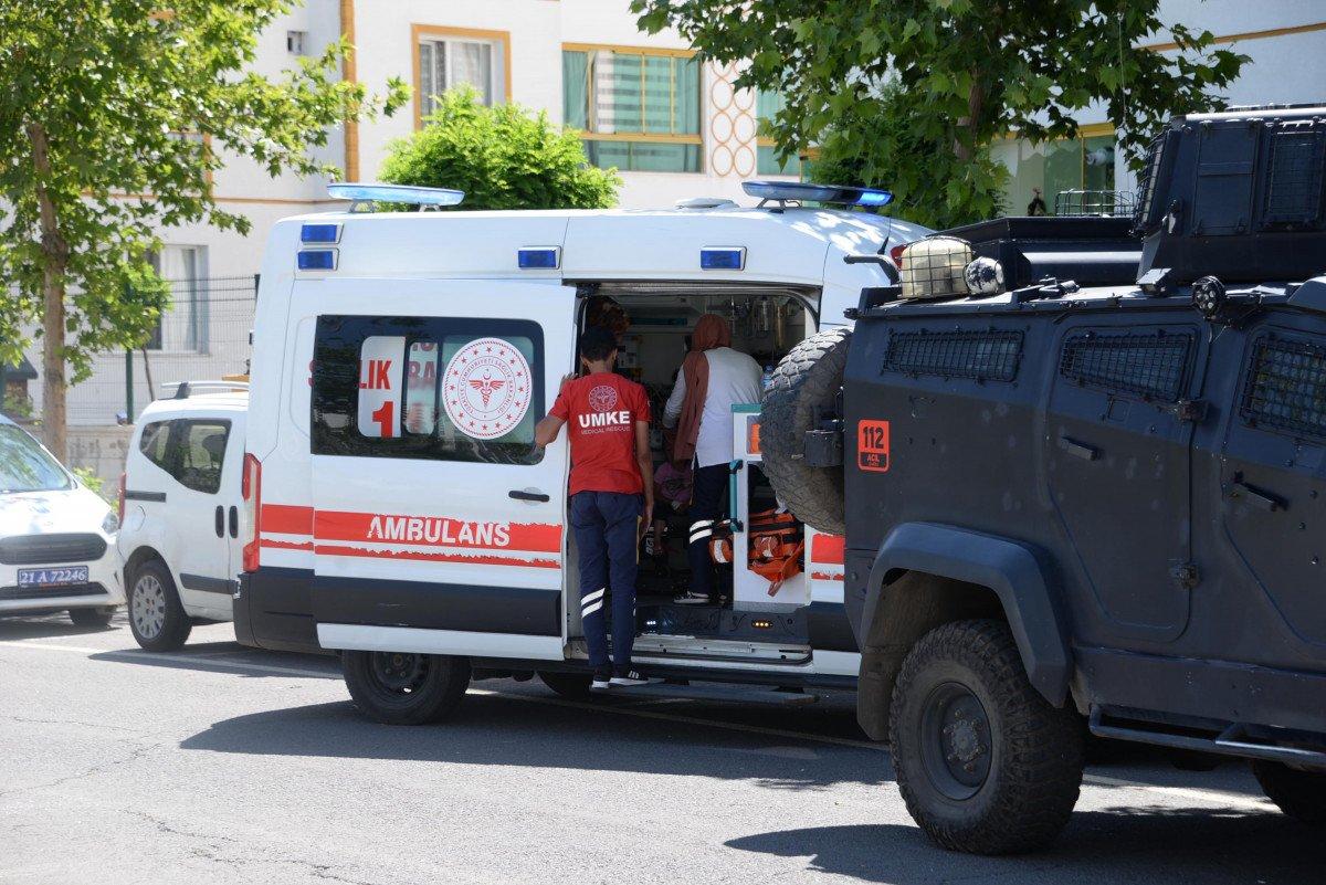 Diyarbakır'da, akraba aileler arasında silahlı satırlı kavga