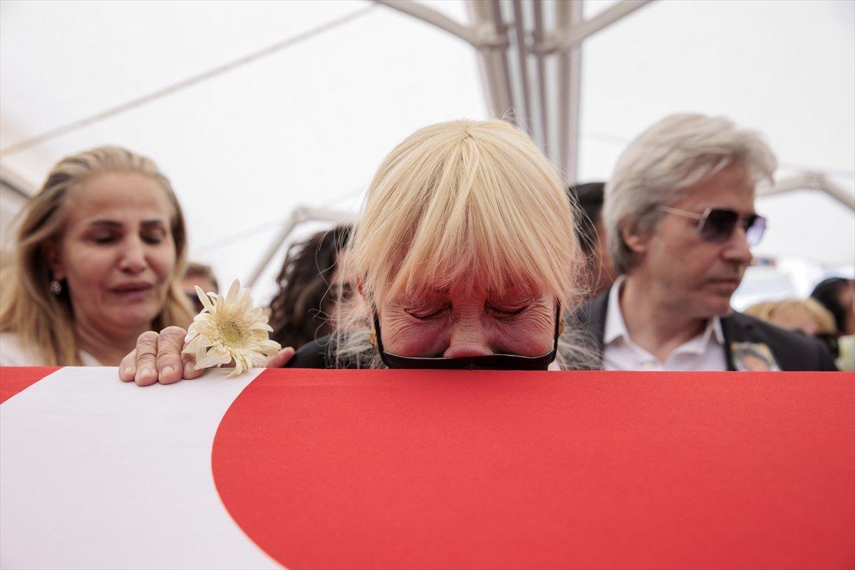 Cüneyt Arkın'a veda