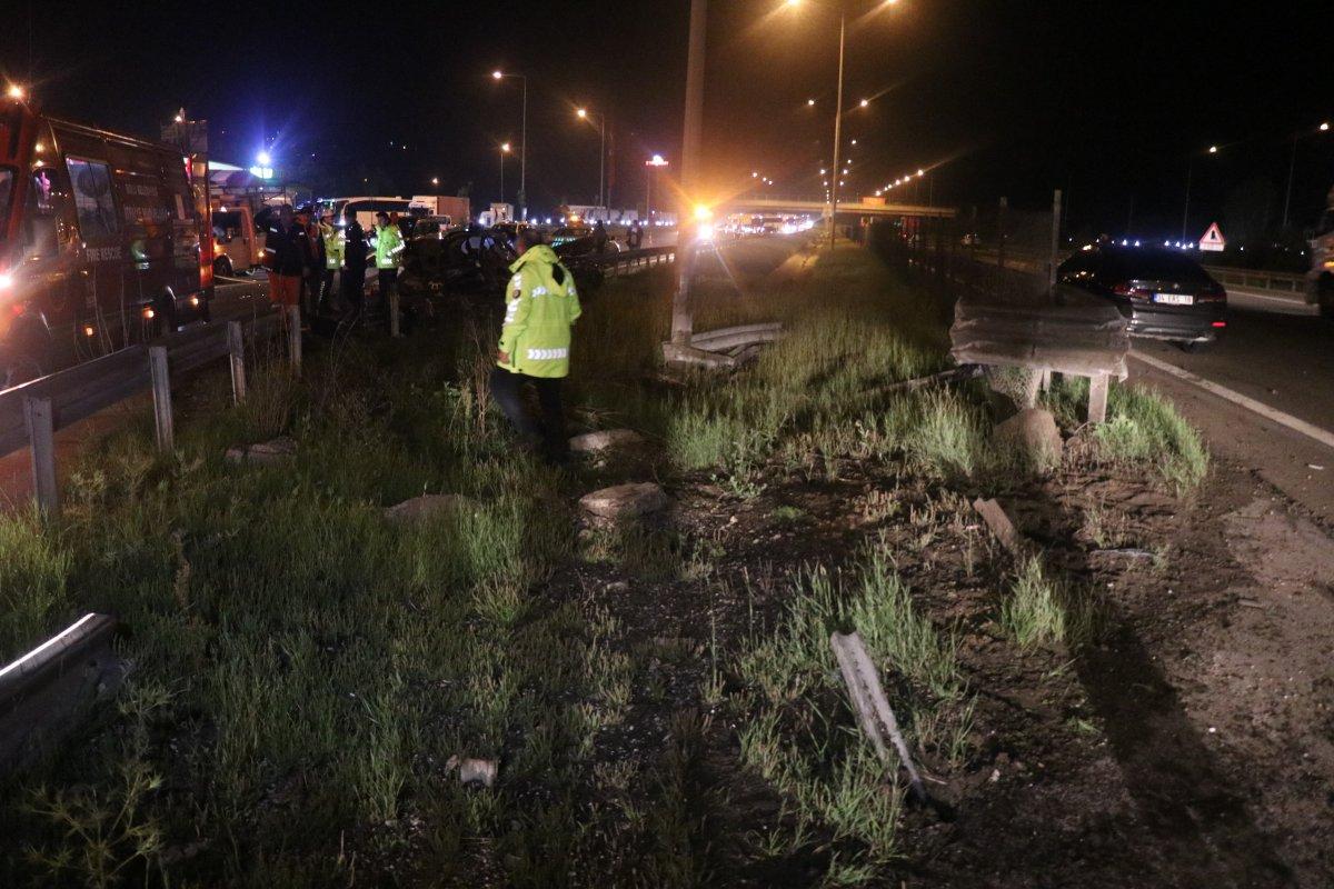 Bolu'da araç bariyerleri parçaladı: 2 ölü, 2 yaralı