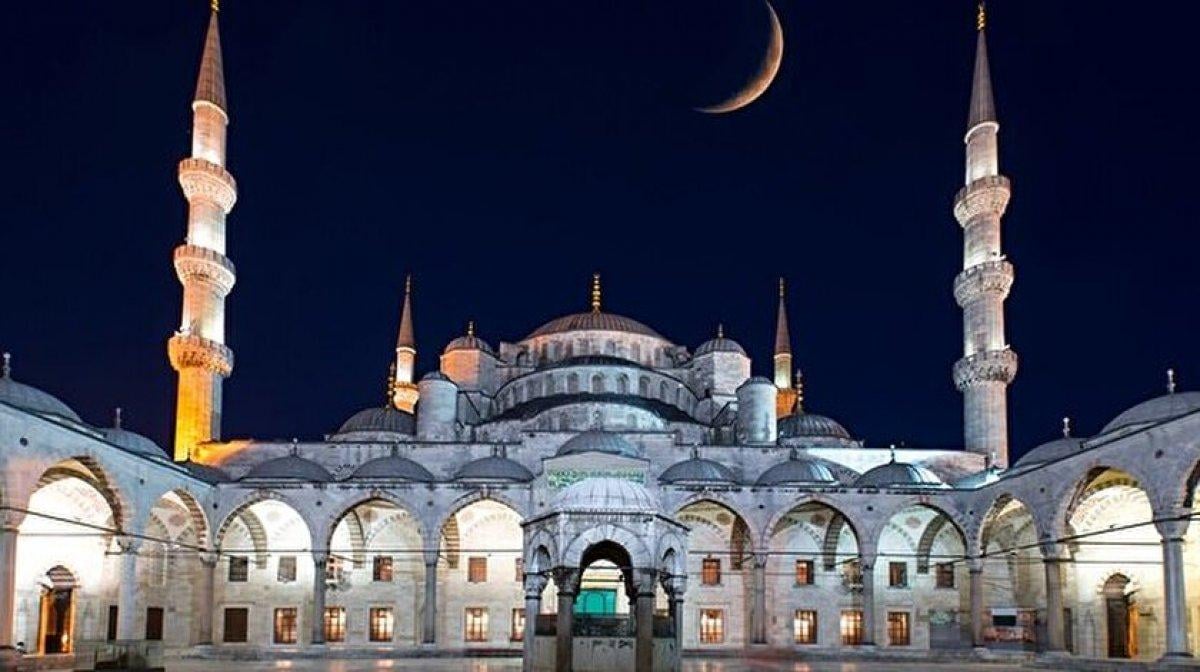 Haccın mevsimi Zilhicce ayı ve faziletleri