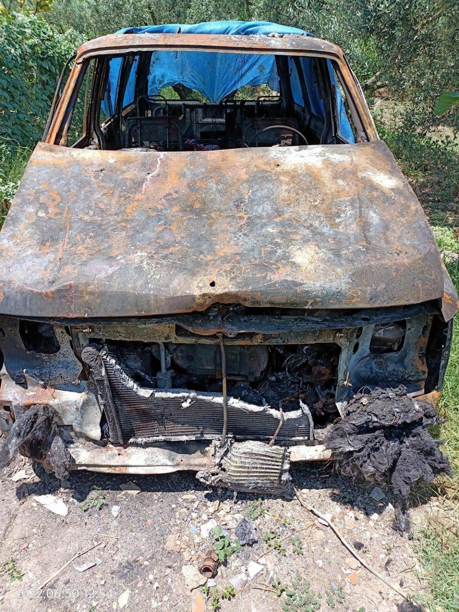 Bursa'da Yasin-i Şerif, küle dönen araçtan sağlam çıktı