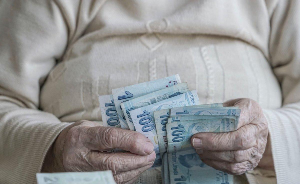 Emeklilerin bayram ikramiyeleri 2-7 Temmuz'da hesaplarda