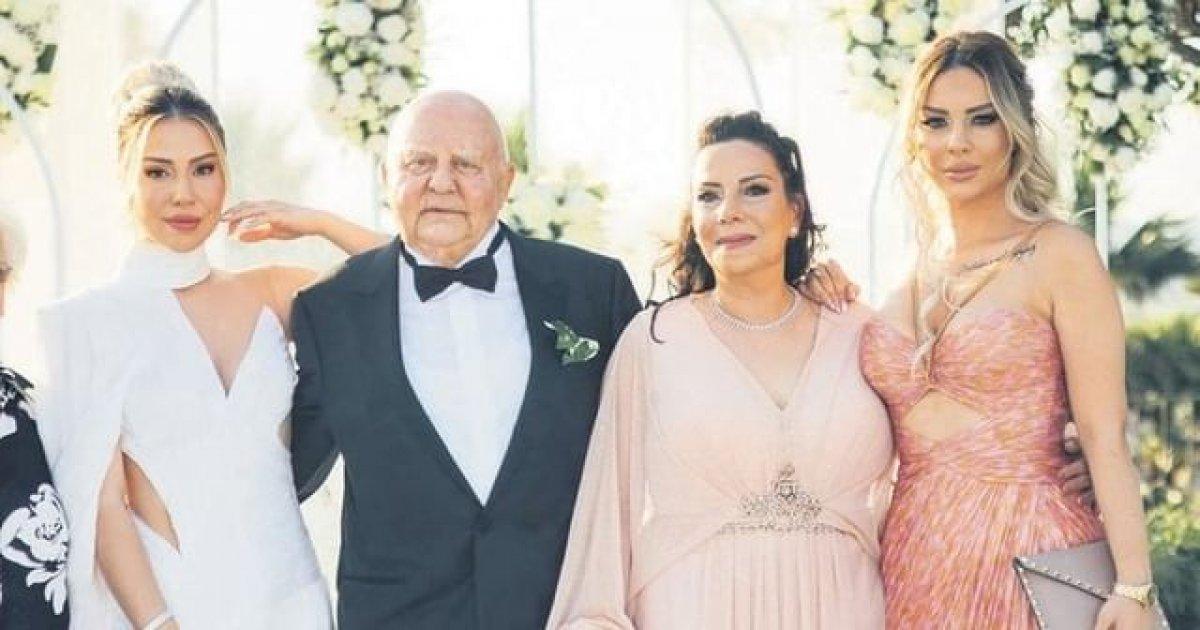 Lucien Arkas kendisinden 42 yaş küçük sevgilisiyle evlendi