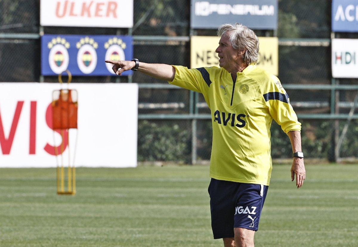 Jorge Jesus forvetlerine güveniyor