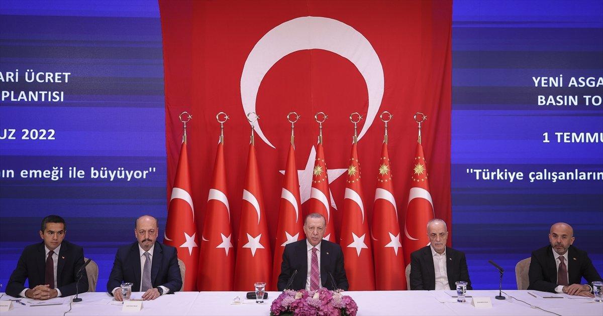 Cumhurbaşkanı Erdoğan asgari ücrette ara zam kararını açıkladı