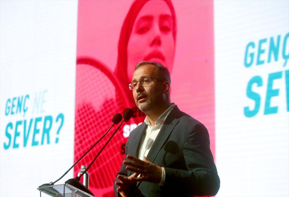 Bakan Kasapoğlu: Müzeleri gençlerimize ücretsiz hale getiriyoruz