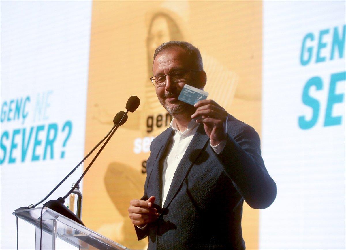 Bakan Kasapoğlu: Müzeleri gençlerimize ücretsiz hale getiriyoruz