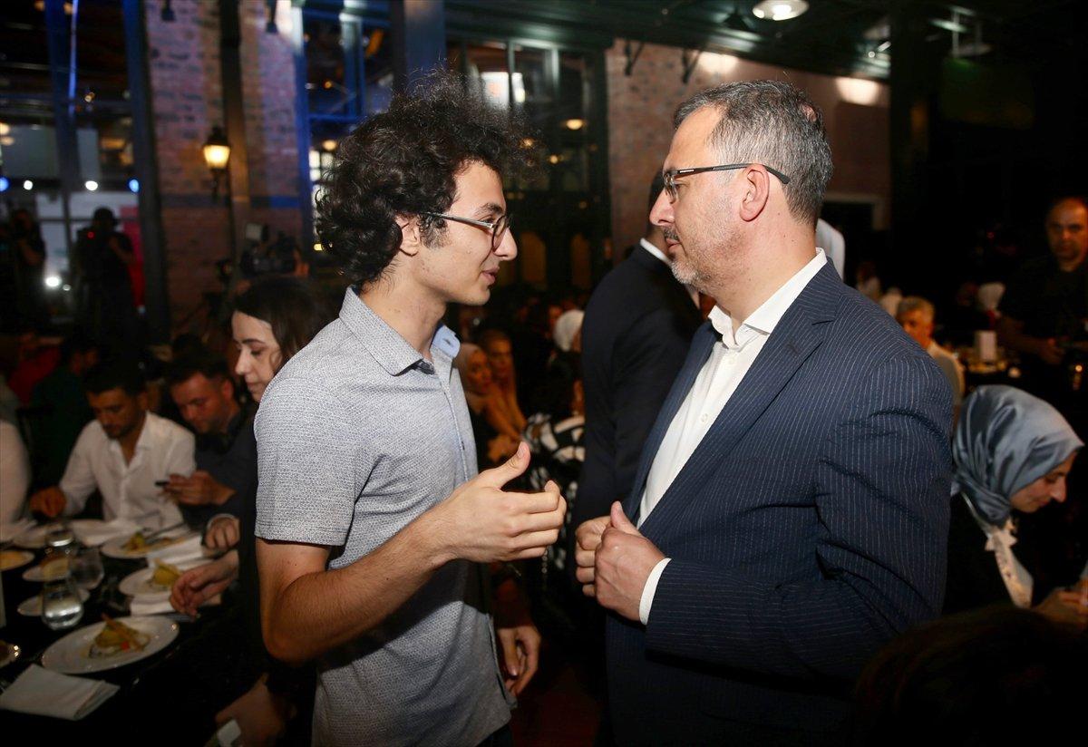 Bakan Kasapoğlu: Müzeleri gençlerimize ücretsiz hale getiriyoruz