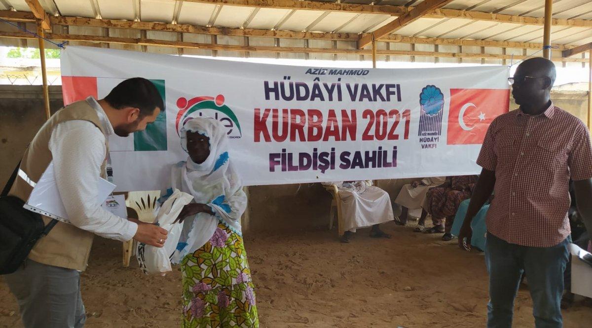 Hüdayi Vakfı Kurban’da Türkiye’de Ve 40 Ülkede