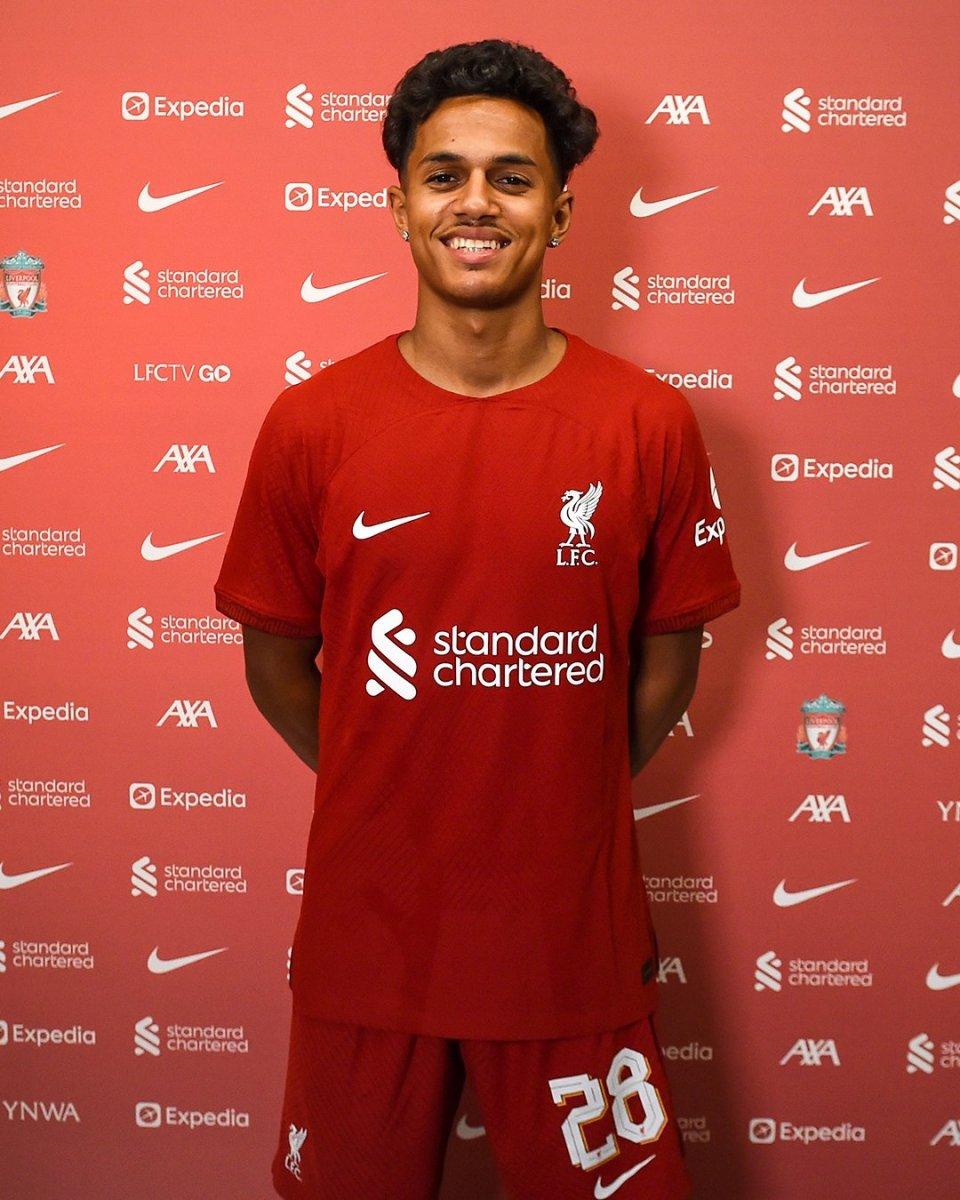 Fabio Carvalho resmen Liverpool'da