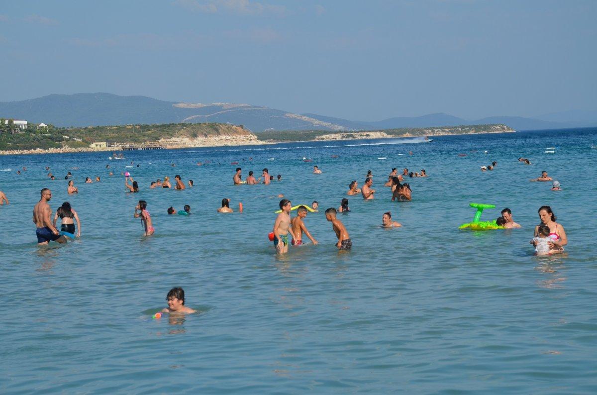 Aydın'daki Altınkum Plajı doldu taştı
