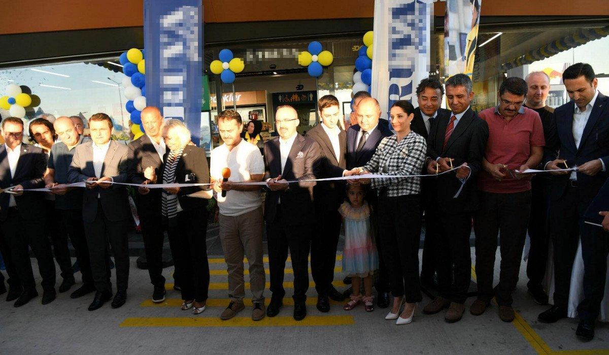 Bülent Turan: Çalışanlar enflasyona ezilmesin diye devletin büyük adımları var