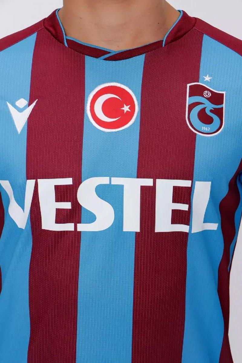 Trabzonspor, yeni sezon formalarını tanıttı