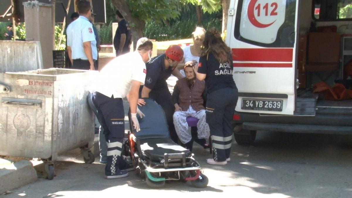 Kartal'da apartmanın çatısı çöktü: Daireleri ucuz diye kiraladık