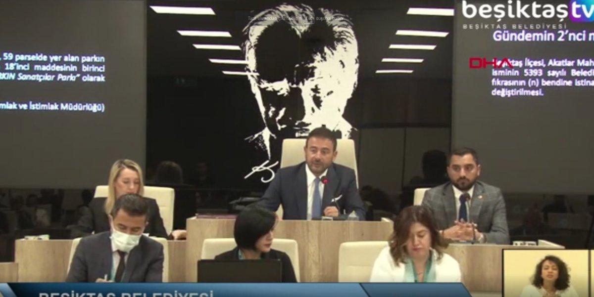 Cüneyt Arkın’ın ismi, Etiler Sanatçılar Parkı’na verildi