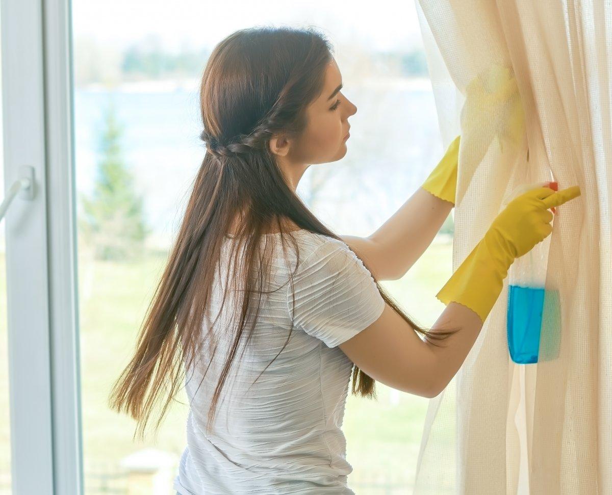 Perdeler hangi sıcaklıkta yıkanmalı? İşte yapılmaması gereken hata!