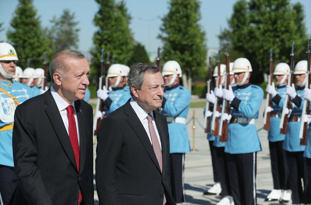 Cumhurbaşkanı Erdoğan, İtalya Başbakanı Draghi'yi karşıladı