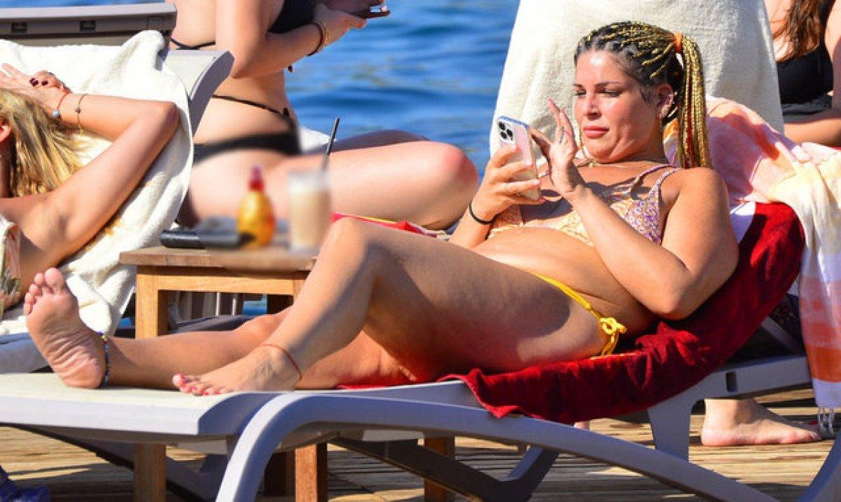 93 kilo veren Pelin Öztekin, plajda görüntülendi