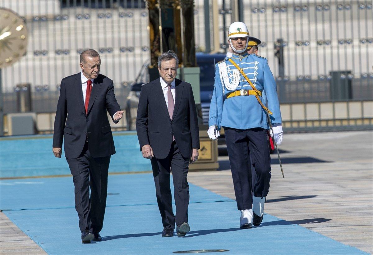 Cumhurbaşkanı Erdoğan, İtalya Başbakanı Draghi'yi karşıladı