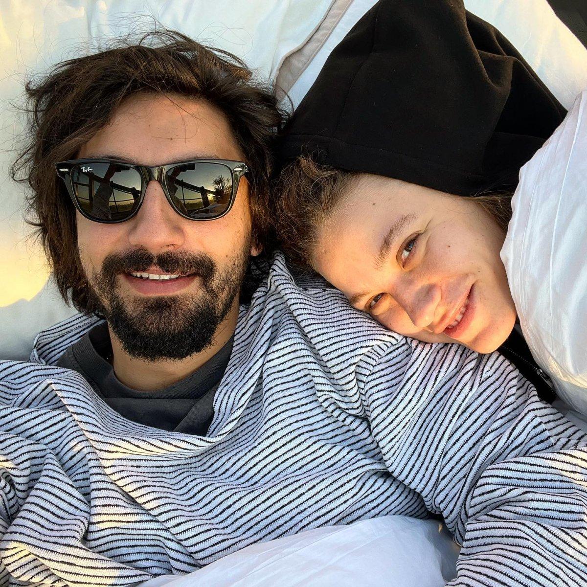 Serenay Sarıkaya, Umut Evirgen'le Yunanistan'da tatil yapıyor