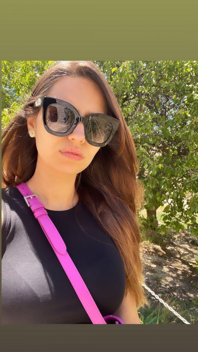 İkinci bebeğini bekleyen Amine Gülşe'den yeni fotoğraf